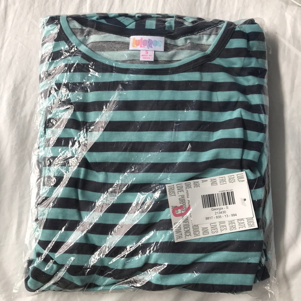 NWT- small striped LuLaRoe Georgia.
